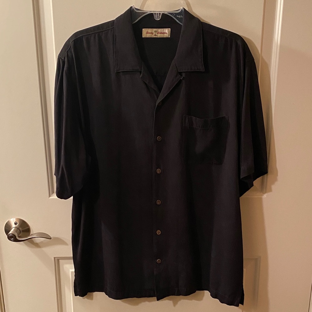 Tommy Bahama Men's Black Classic Fit Button Down Camp Shirt